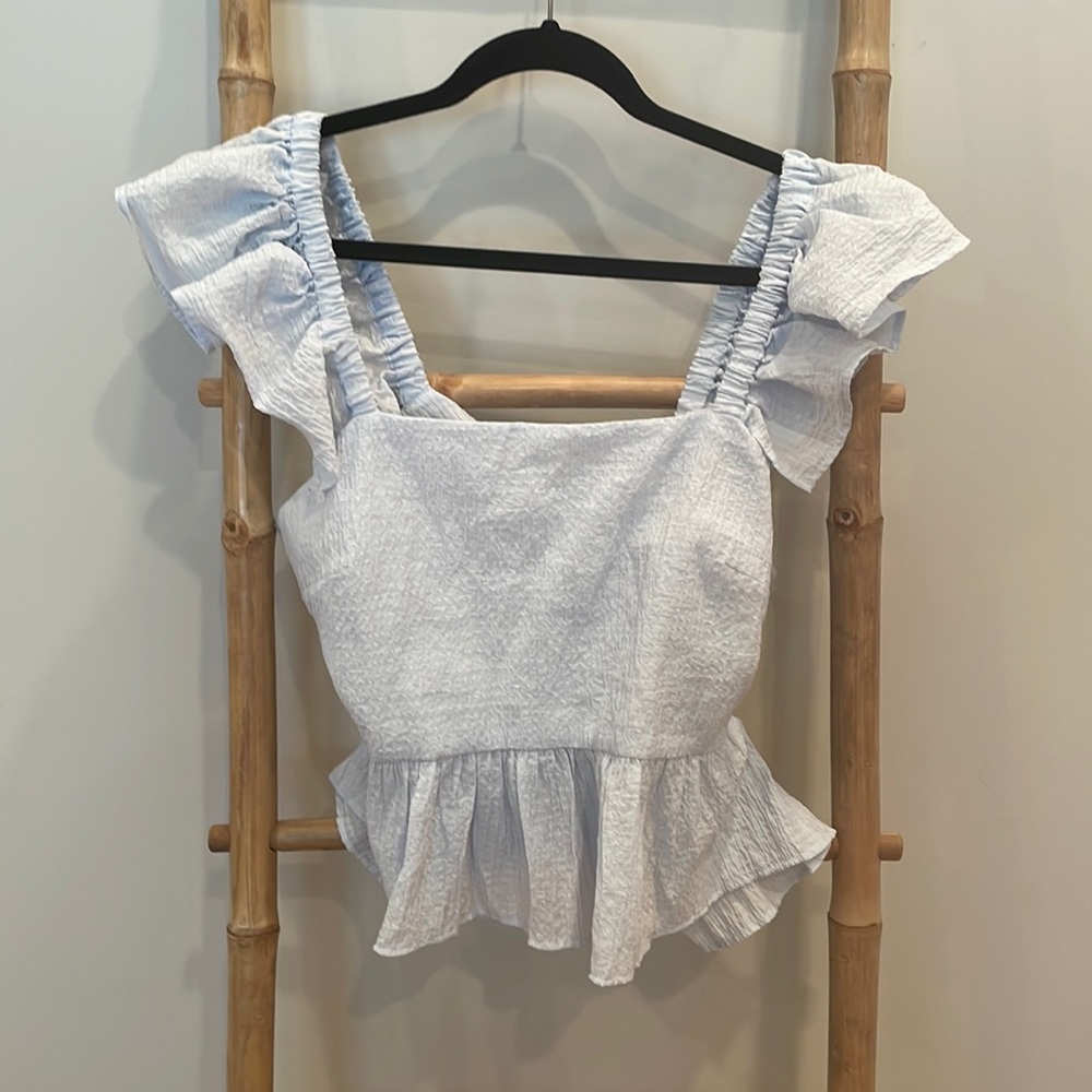 🌿H&M Flutter Sleeve blouse light blue medium🌿
